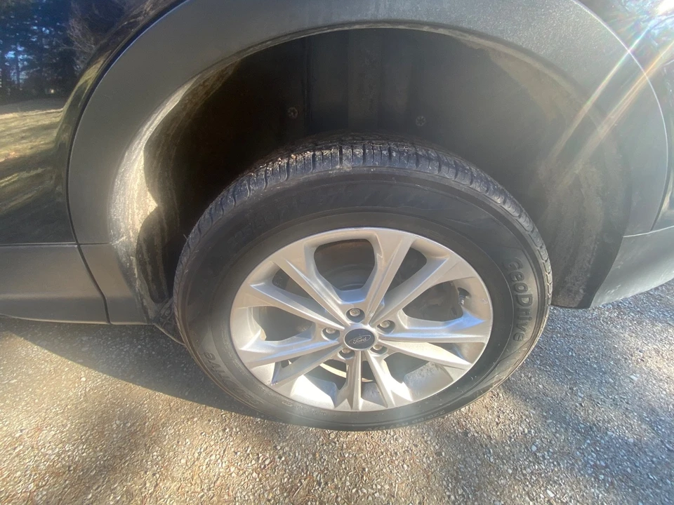 2019 Ford Escape - Image 19 of 20