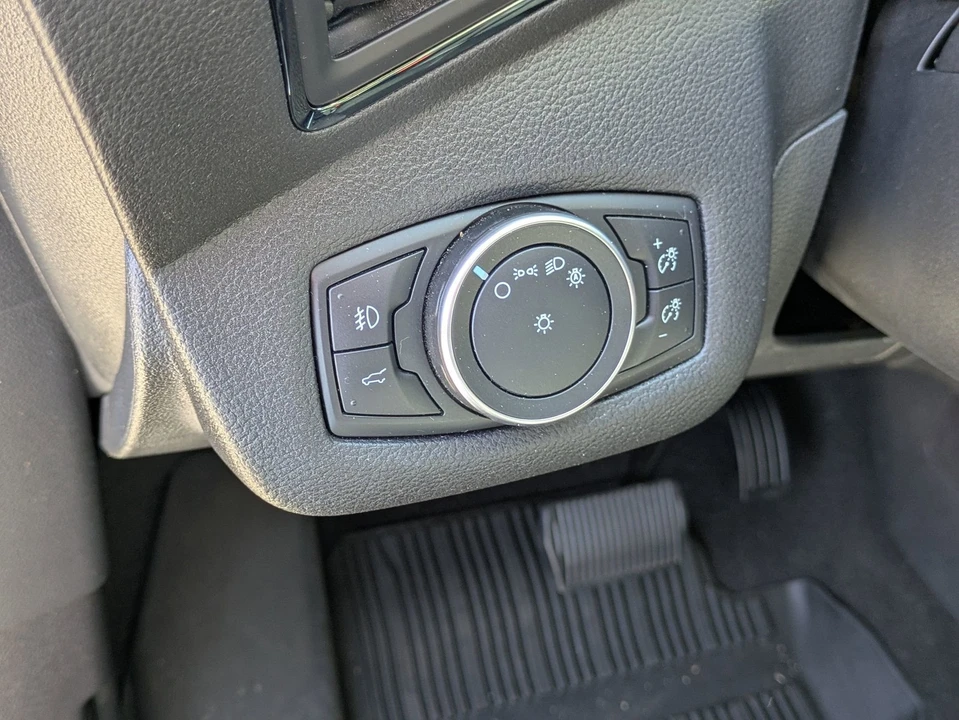 2019 Ford Escape - Image 17 of 21