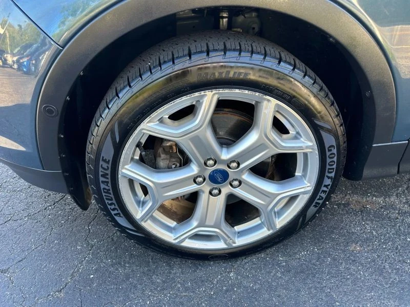 2019 Ford Escape - Image 9 of 12