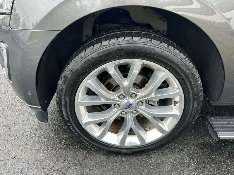 2019 Ford Expedition 4th Gen - Image 9 of 12