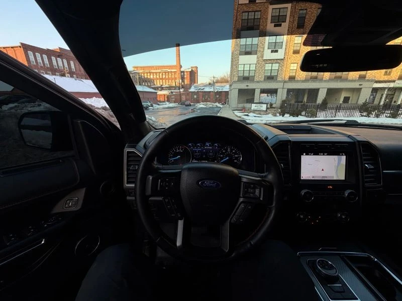 2019 Ford Expedition 4th Gen - Image 9 of 12