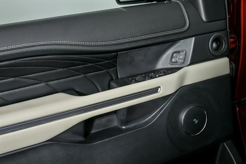 2019 Ford Expedition 4th Gen - Image 16 of 21
