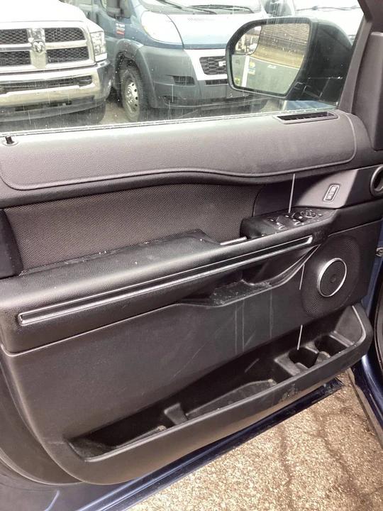 2019 Ford Expedition 4th Gen - Image 16 of 21