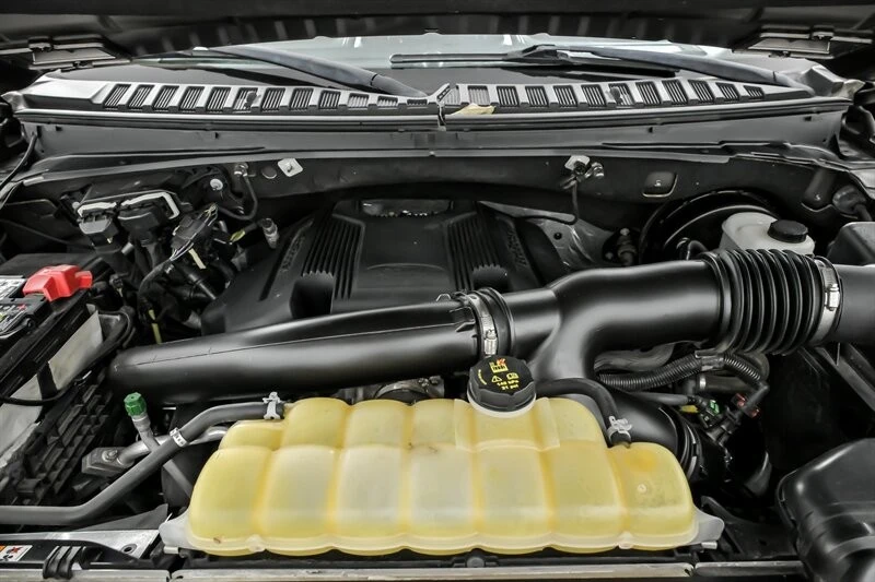 2019 Ford Expedition 4th Gen - Image 15 of 21