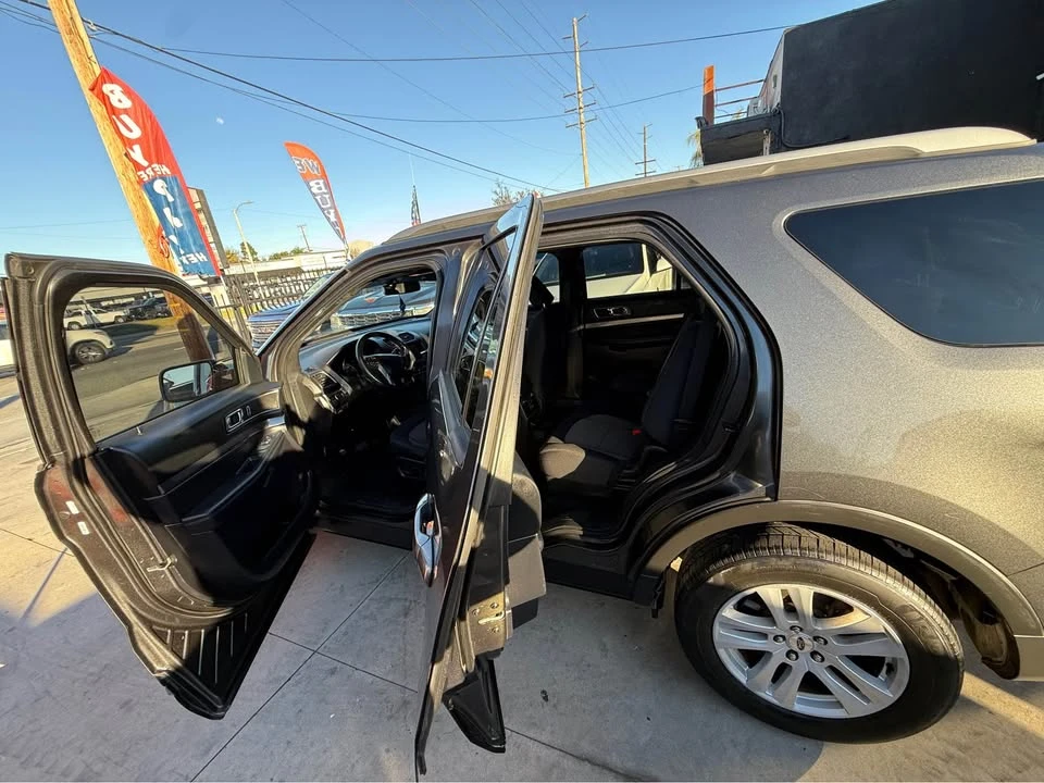 2019 Ford Explorer 5th Gen - Image 14 of 17