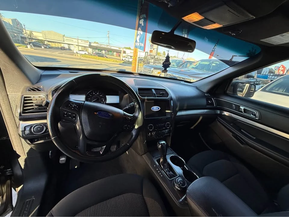 2019 Ford Explorer 5th Gen - Image 12 of 17