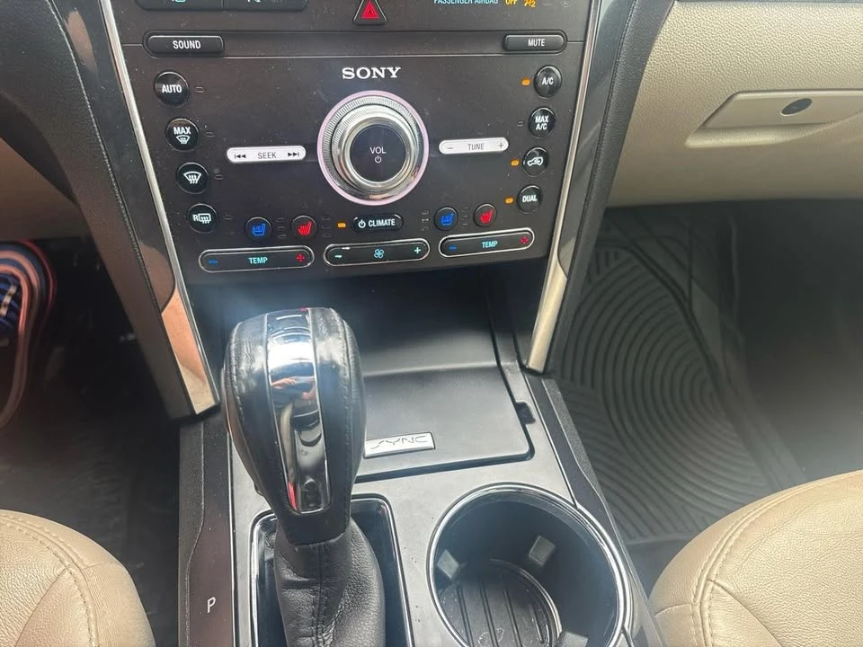 2019 Ford Explorer 5th Gen - Image 17 of 18