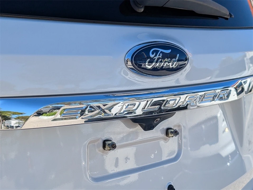 2019 Ford Explorer 5th Gen - Image 14 of 21