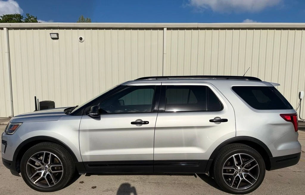 2019 Ford Explorer 5th Gen - Image 2 of 30