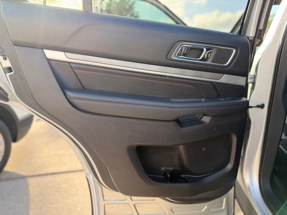 2019 Ford Explorer 5th Gen - Image 15 of 30