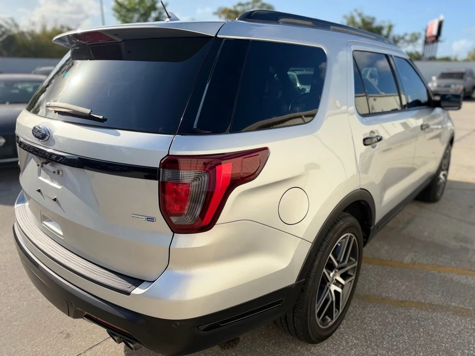 2019 Ford Explorer 5th Gen - Image 5 of 30