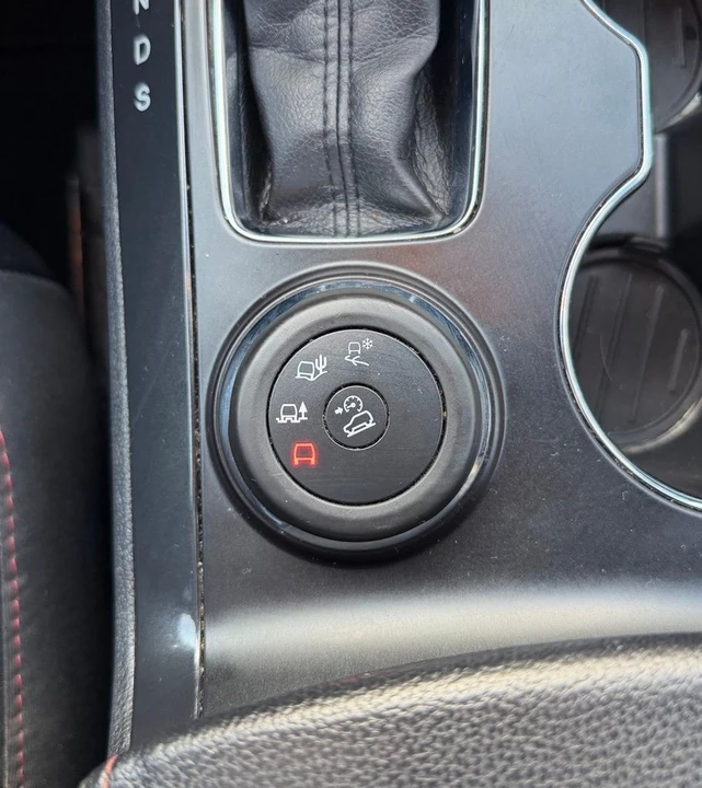 2019 Ford Explorer 5th Gen - Image 27 of 30