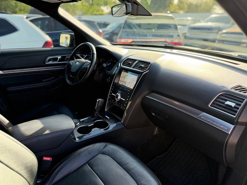 2019 Ford Explorer 5th Gen - Image 13 of 30