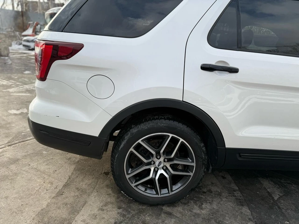 2019 Ford Explorer 5th Gen - Image 10 of 21