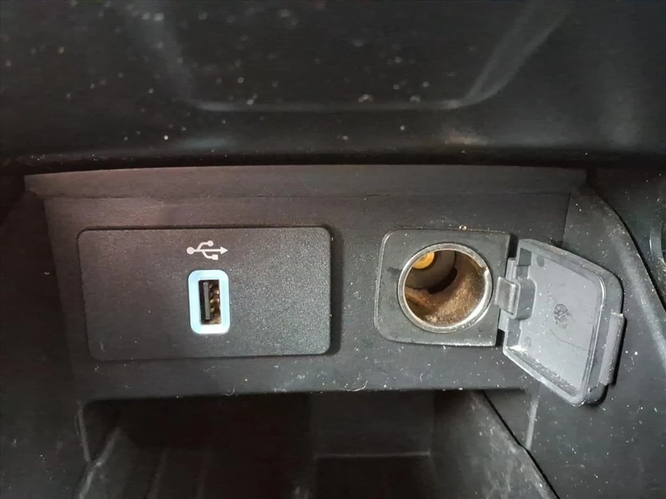 2019 Ford Explorer 5th Gen - Image 12 of 12