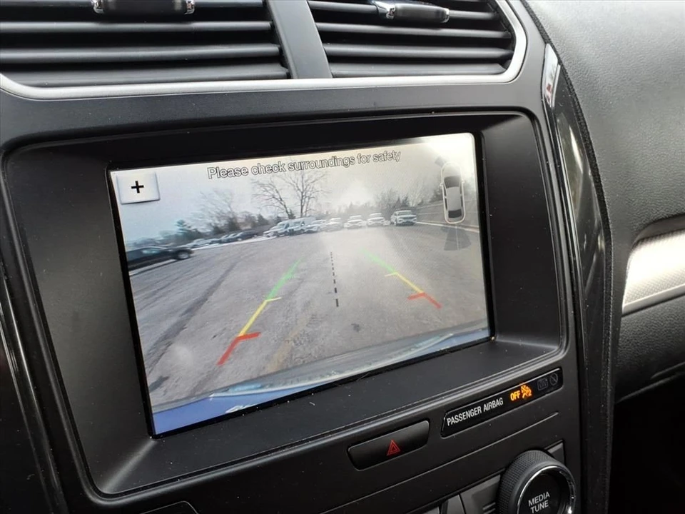 2019 Ford Explorer 5th Gen - Image 10 of 12