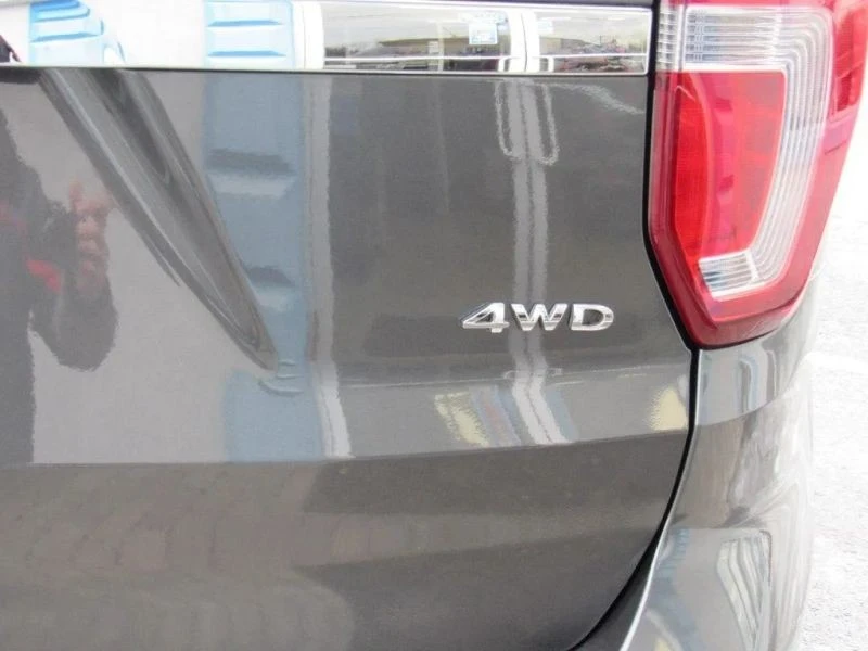 2019 Ford Explorer 5th Gen - Image 8 of 12