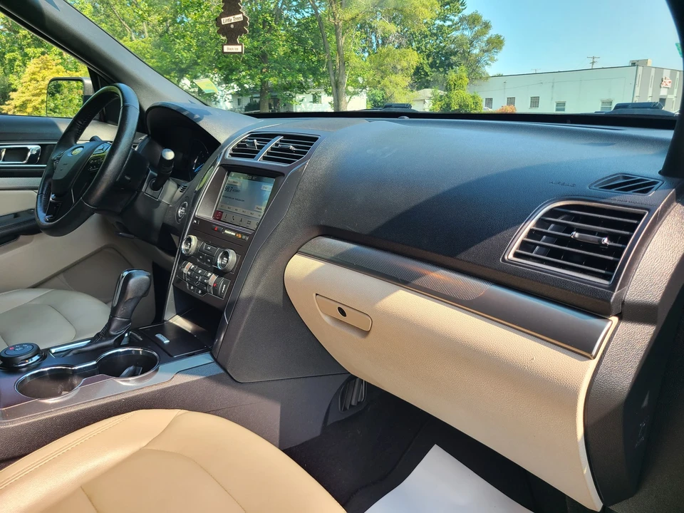 2019 Ford Explorer 5th Gen - Image 17 of 21