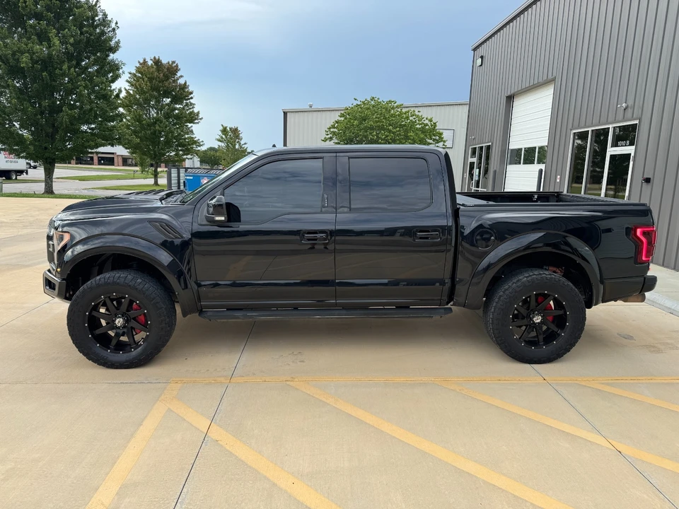 2019 Ford F-150 Raptor 13th Gen - Image 2 of 31