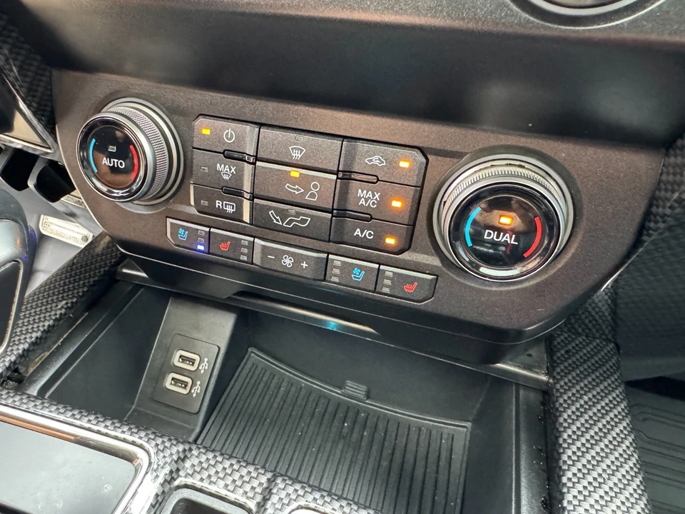 2019 Ford F-150 Raptor 13th Gen - Image 23 of 31