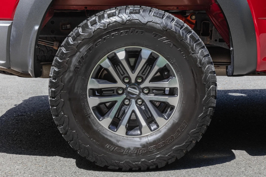 2019 Ford F-150 Raptor 13th Gen - Image 25 of 31