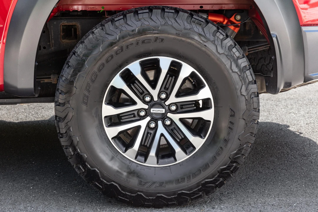 2019 Ford F-150 Raptor 13th Gen - Image 24 of 31