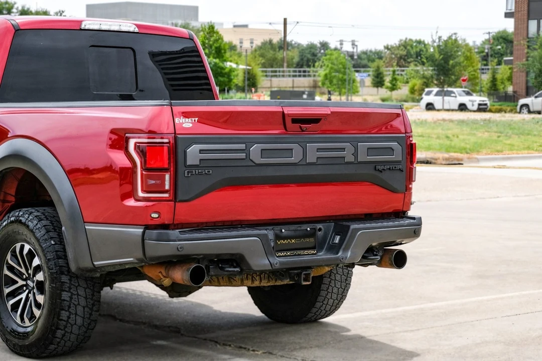 2019 Ford F-150 Raptor 13th Gen - Image 15 of 31