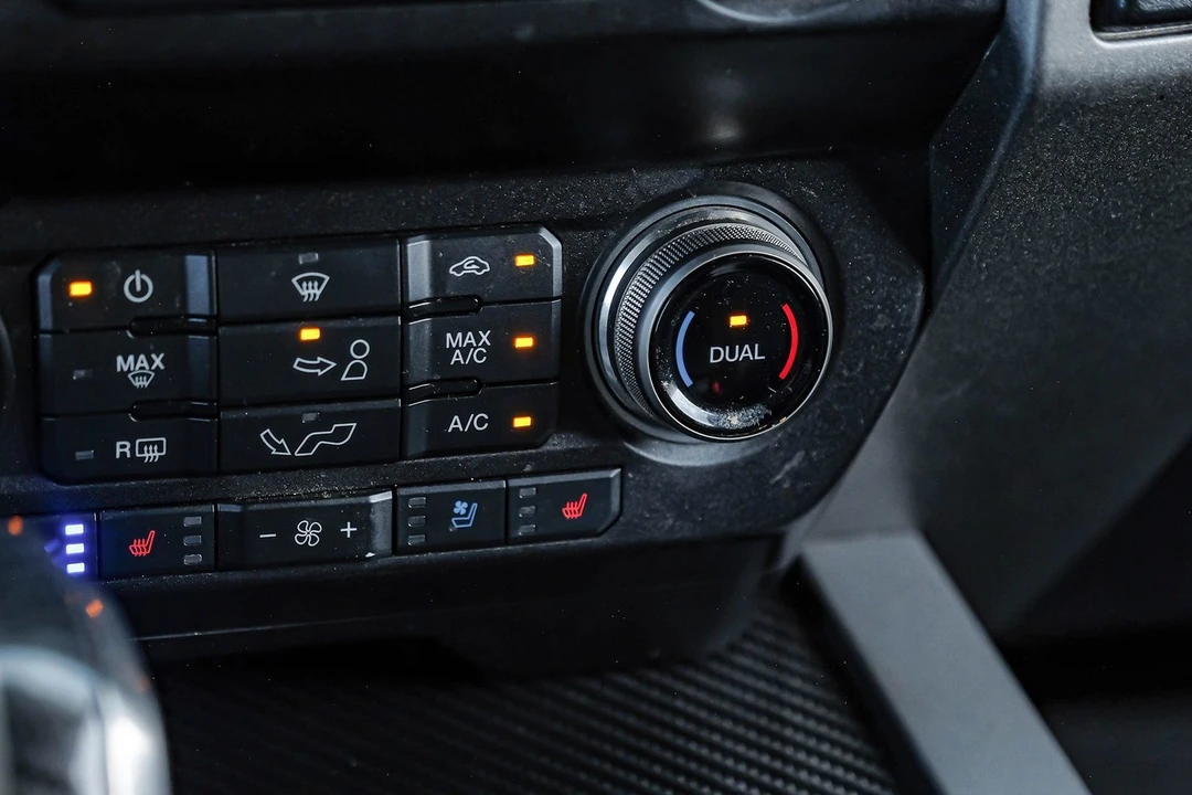 2019 Ford F-150 Raptor 13th Gen - Image 30 of 31