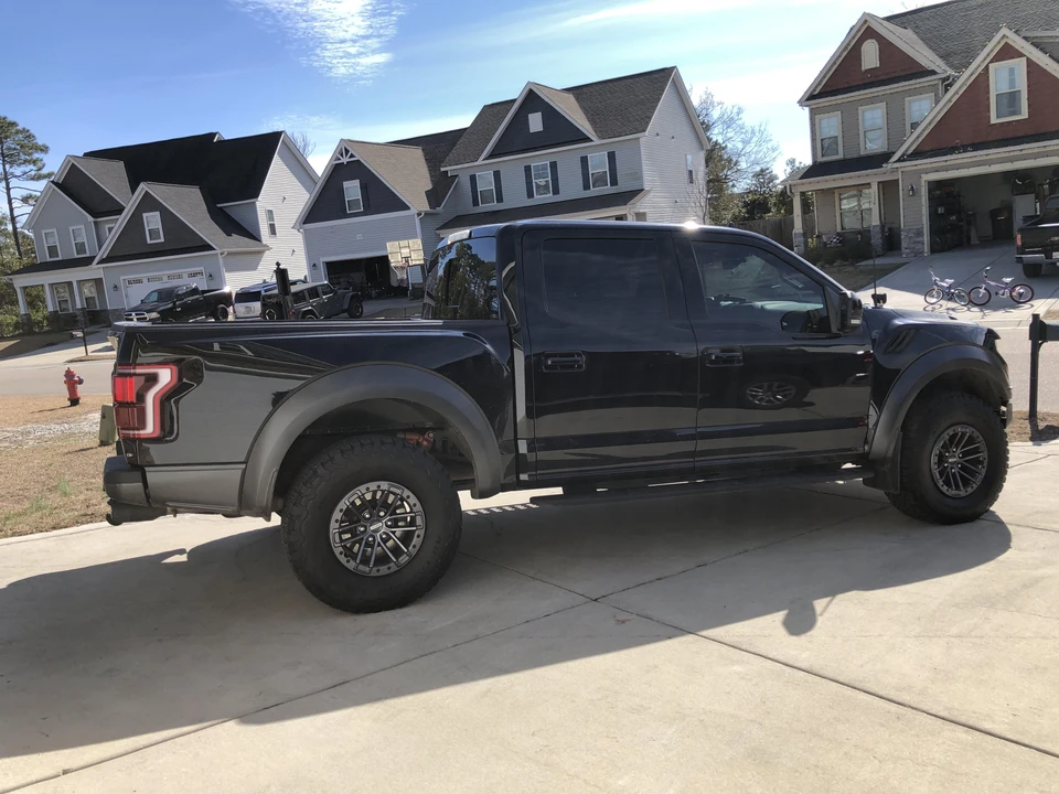 2019 Ford F-150 Raptor 13th Gen - Image 14 of 31