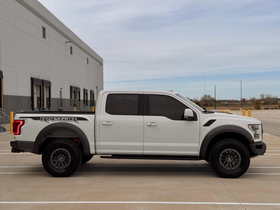 2019 Ford F-150 Raptor 13th Gen - Image 13 of 31