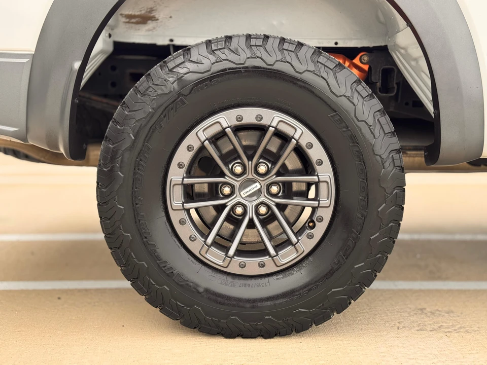 2019 Ford F-150 Raptor 13th Gen - Image 28 of 31