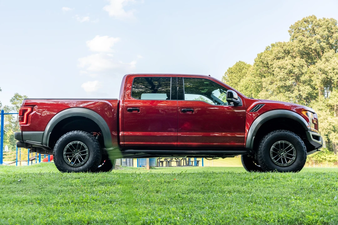 2019 Ford F-150 Raptor 13th Gen - Image 15 of 31