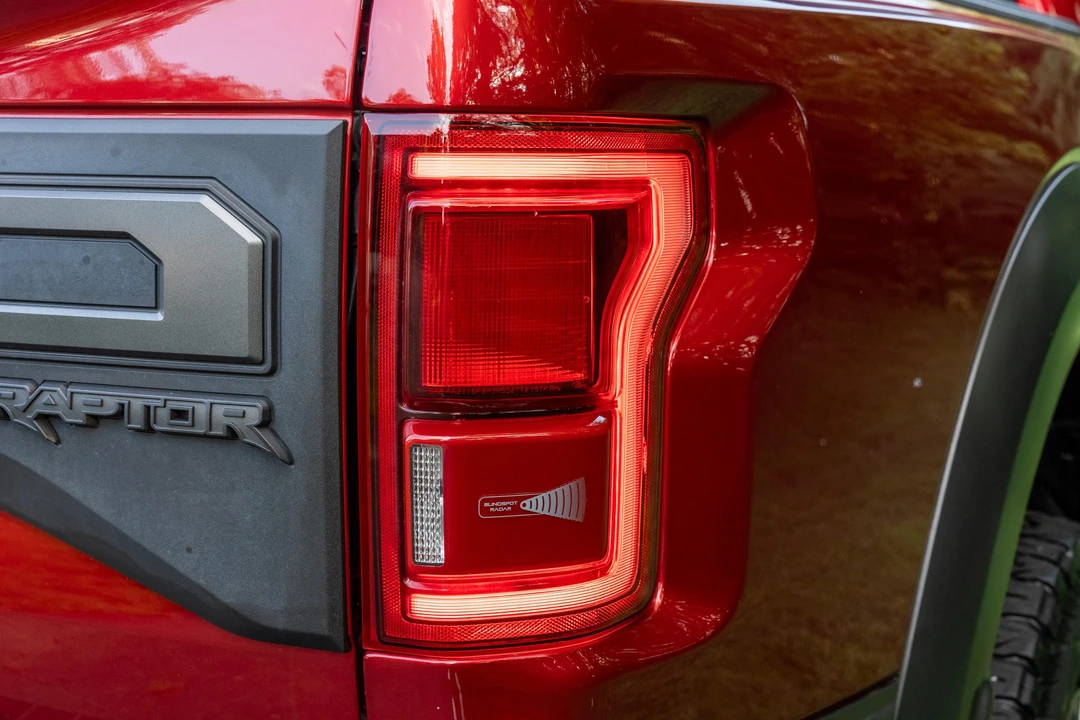 2019 Ford F-150 Raptor 13th Gen - Image 23 of 31