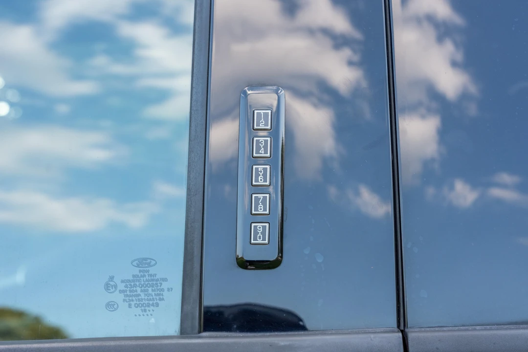 2019 Ford F-150 Raptor 13th Gen - Image 27 of 31