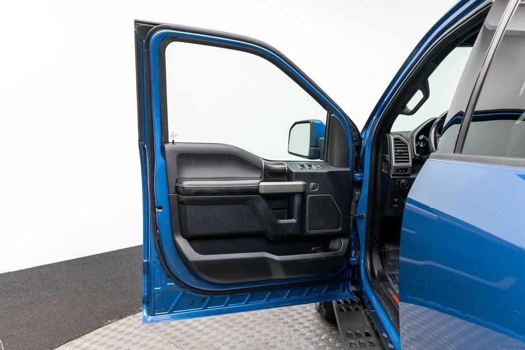 2019 Ford - Image 10 of 31