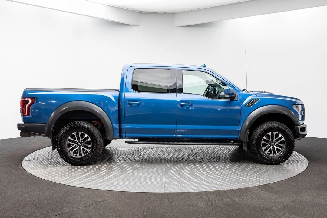 2019 Ford F-150 Raptor 13th Gen - Image 9 of 31