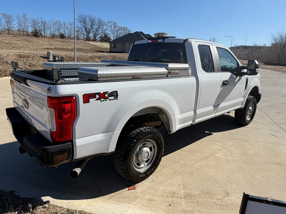 2019 Ford Super Duty 4th Gen - Image 2 of 12