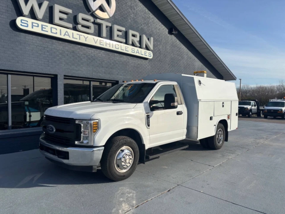 2019 Ford Super Duty 4th Gen - Image 2 of 12