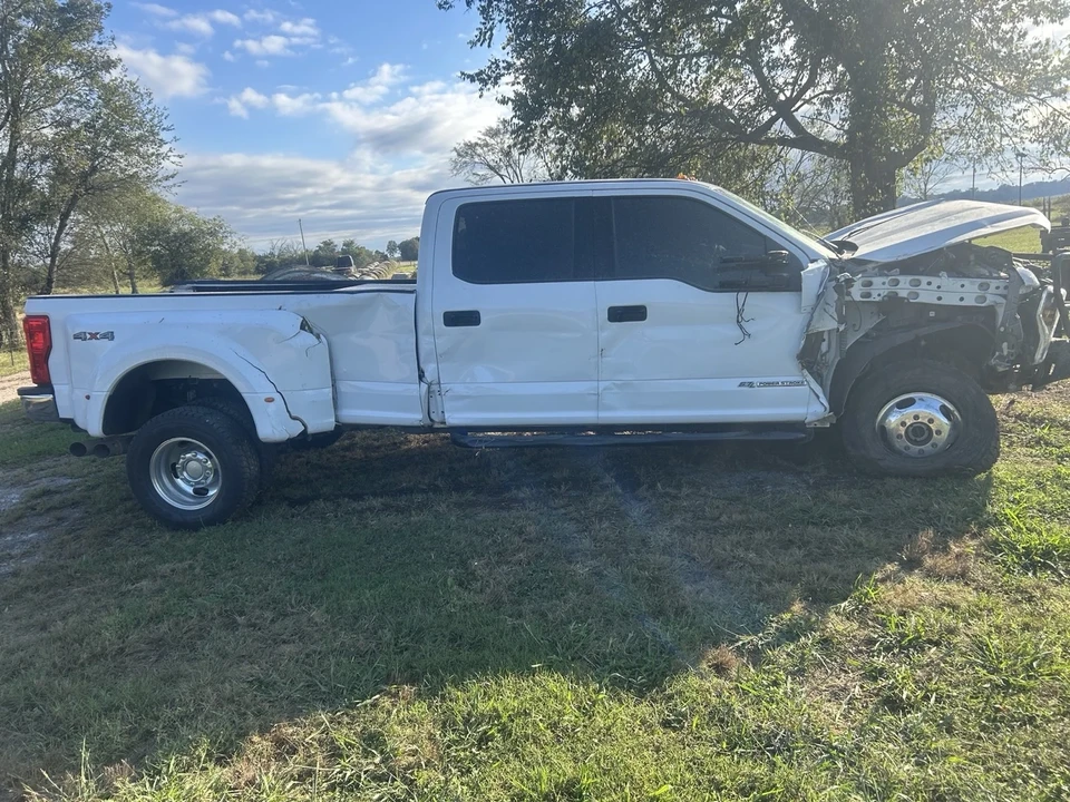 2019 Ford Super Duty 4th Gen - Image 2 of 9
