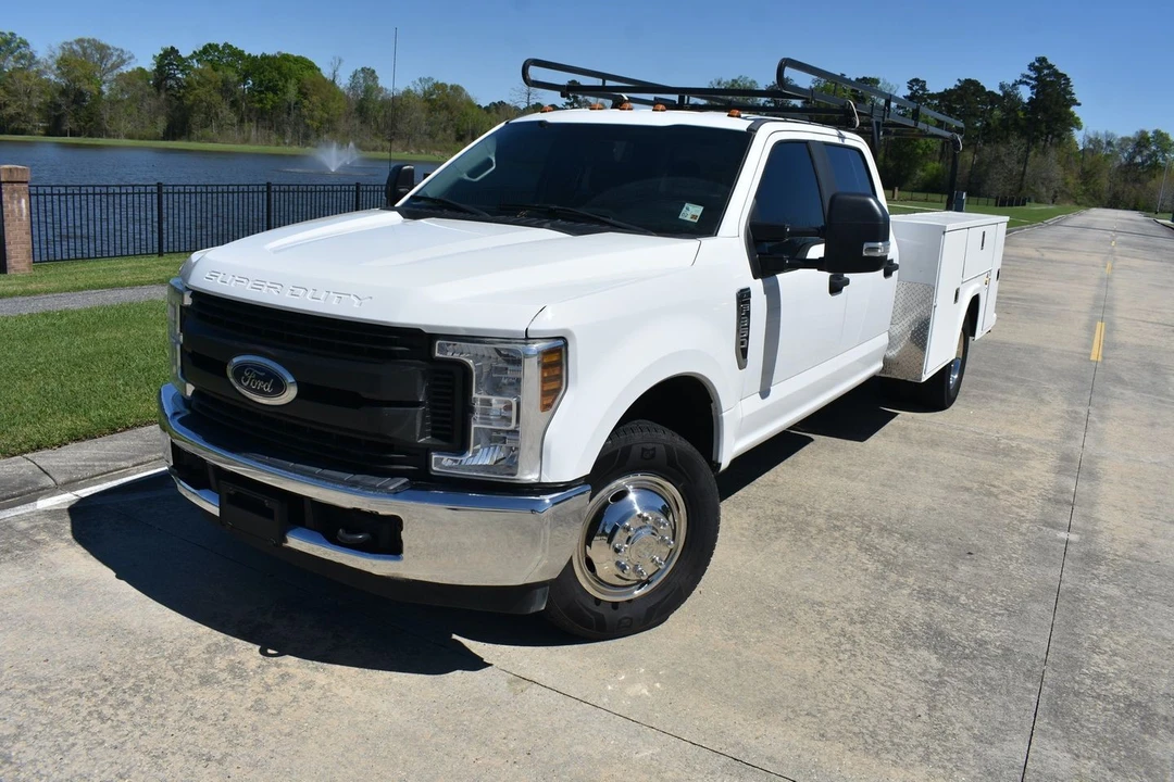 2019 Ford Super Duty 4th Gen - Image 2 of 30