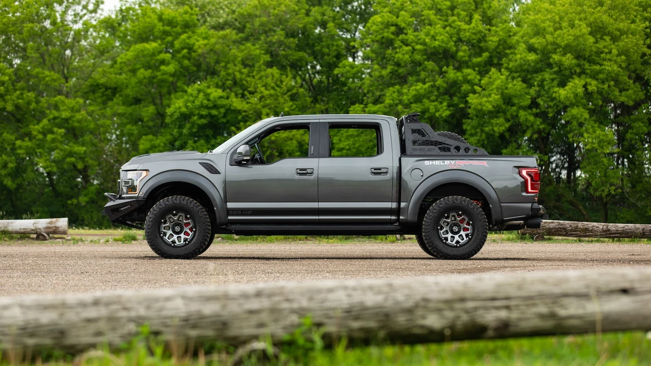 2019 Ford F-150 Raptor 13th Gen - Image 2 of 31