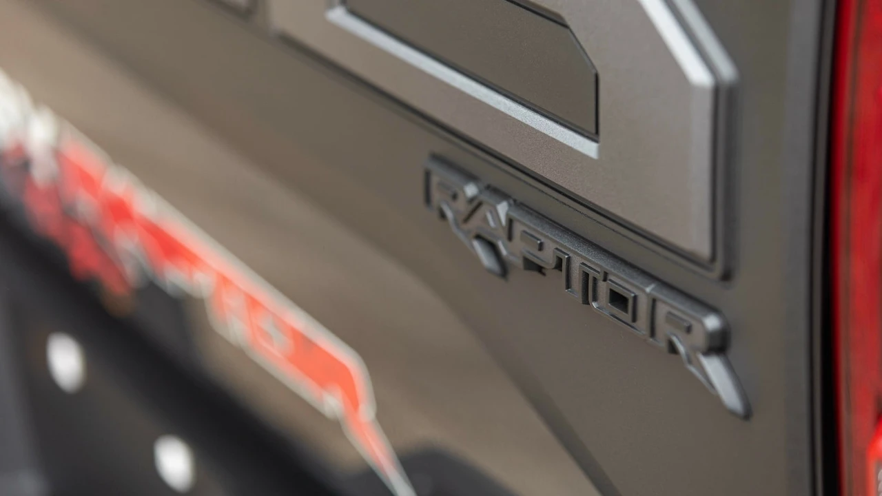 2019 Ford F-150 Raptor 13th Gen - Image 29 of 31