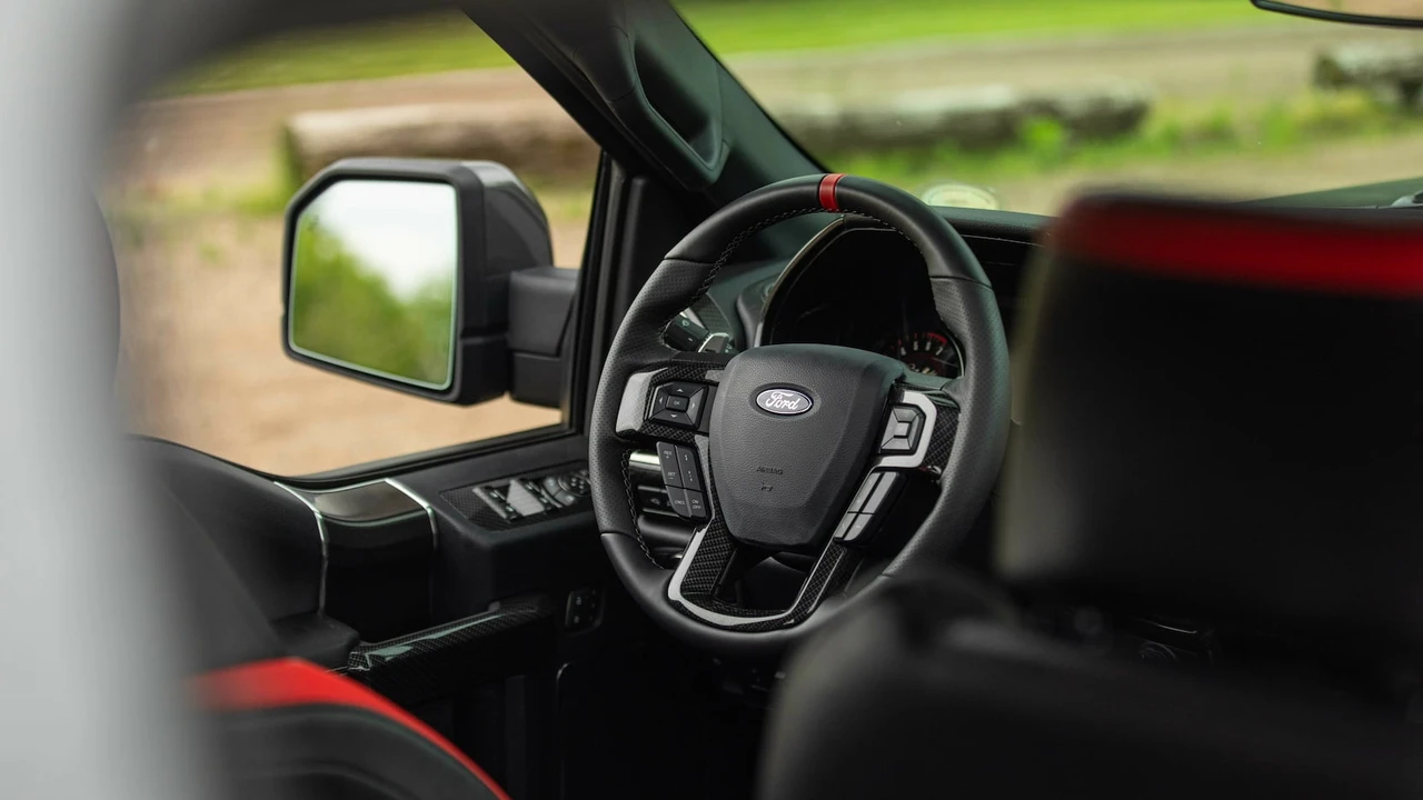 2019 Ford F-150 Raptor 13th Gen - Image 9 of 31