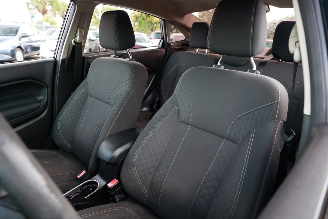 2019 Ford Fiesta - Image 6 of 12