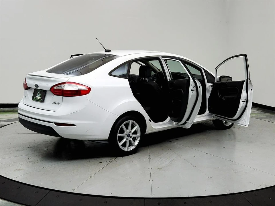 2019 Ford Fiesta - Image 11 of 12