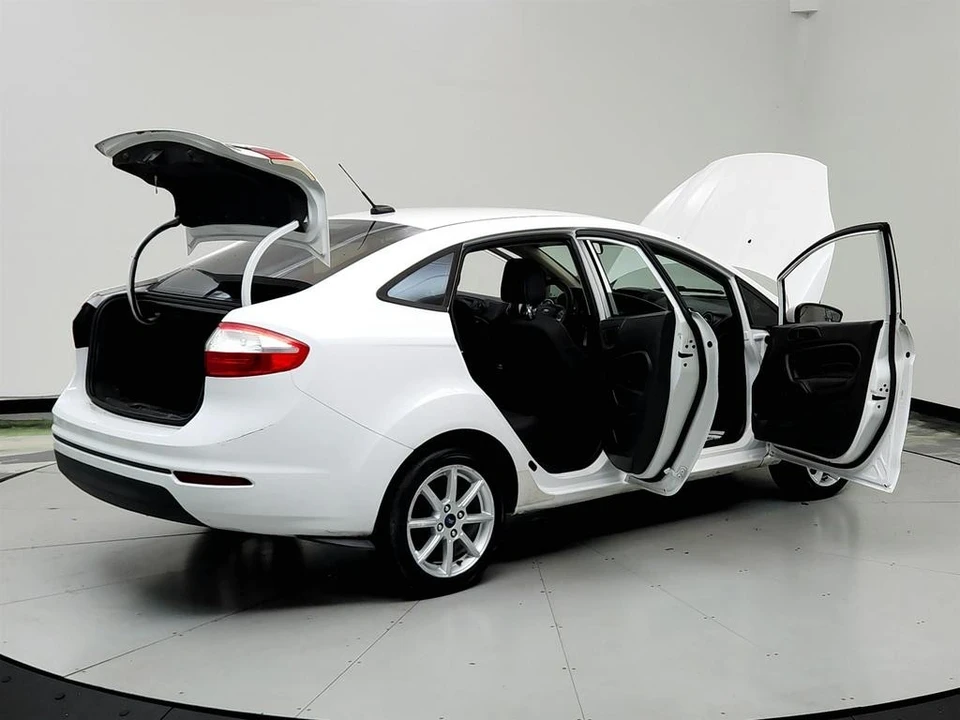 2019 Ford Fiesta - Image 8 of 12