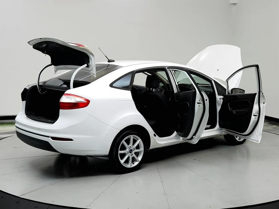 2019 Ford Fiesta - Image 11 of 21