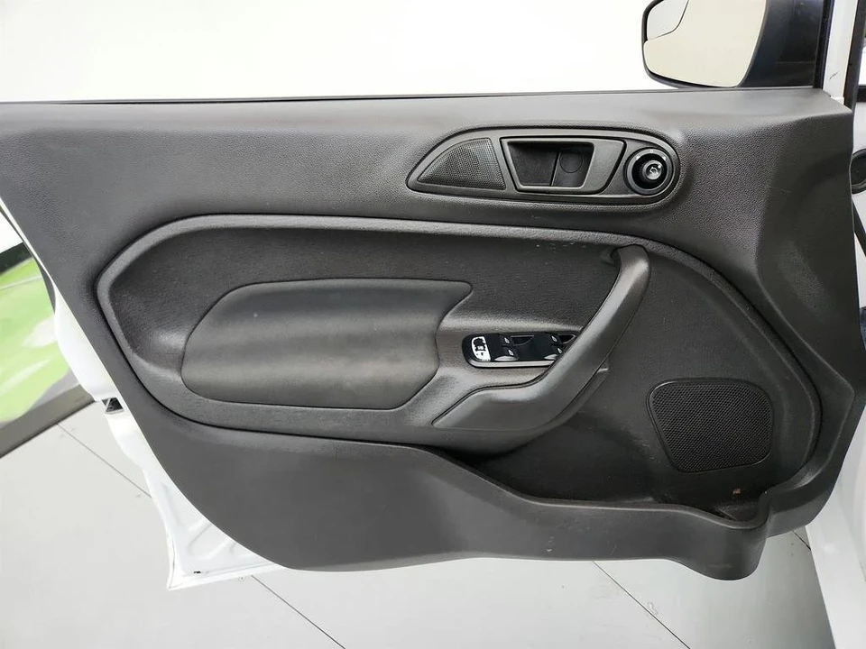 2019 Ford Fiesta - Image 11 of 12