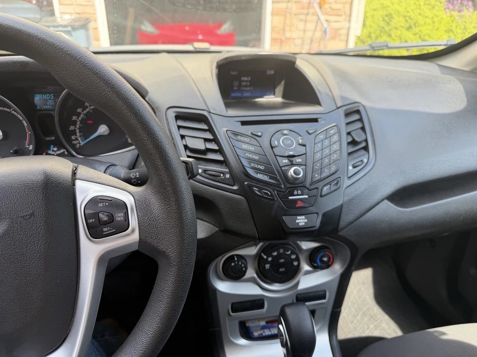 2019 Ford Fiesta - Image 15 of 18