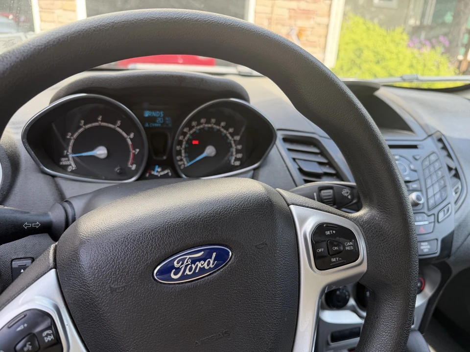 2019 Ford Fiesta - Image 13 of 18